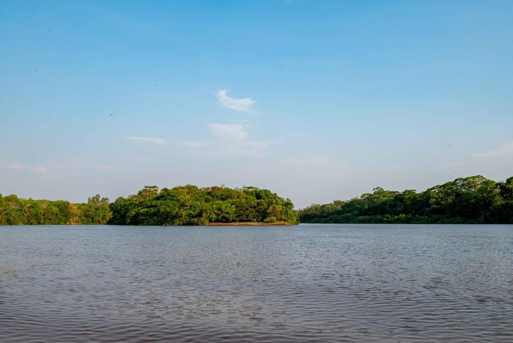 Spa Agua Milagrosa Cuiabá Exterior foto
